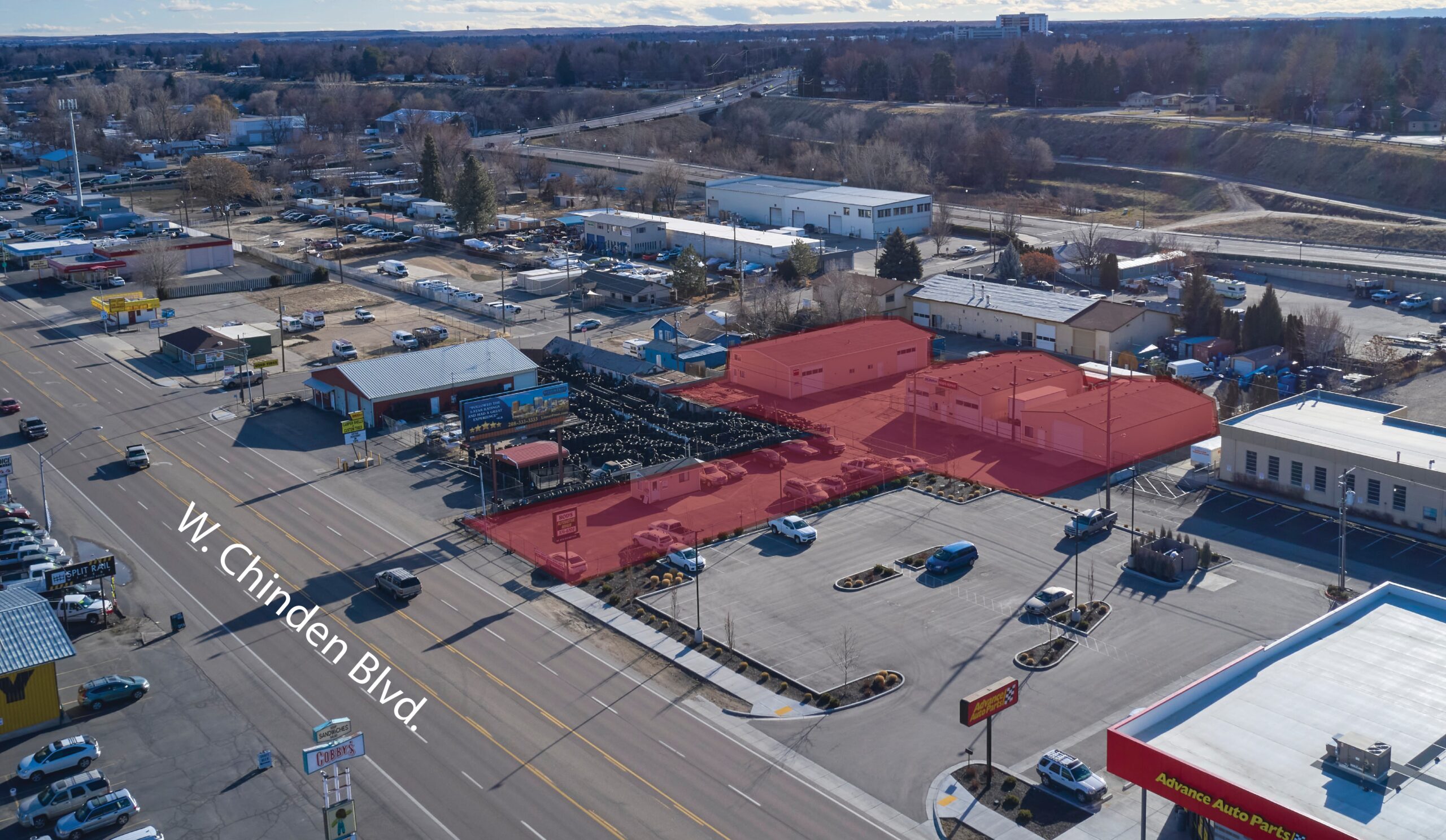 8,453 SF Industrial Building & Auto Business For Sale Garden City