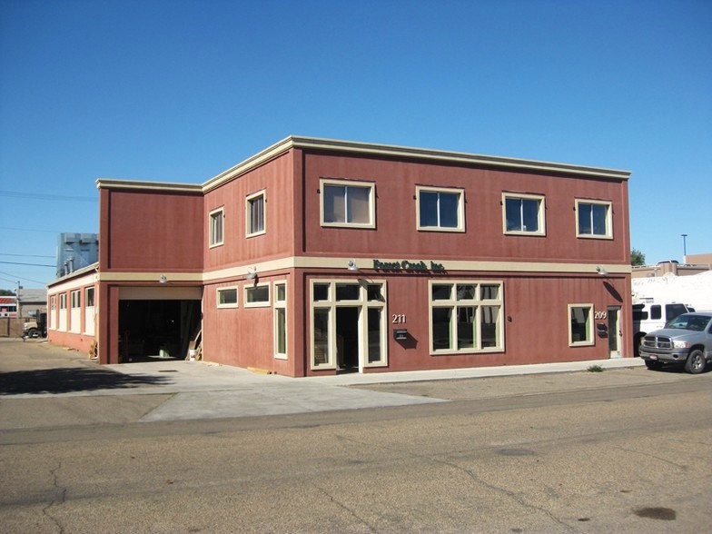250 1,200 SF Fully Furnished Office Space For Lease Nampa, ID