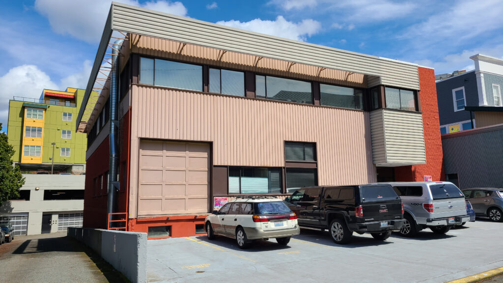 Downtown Fremont Office/Lab Building Sold to OwnerUser Lee