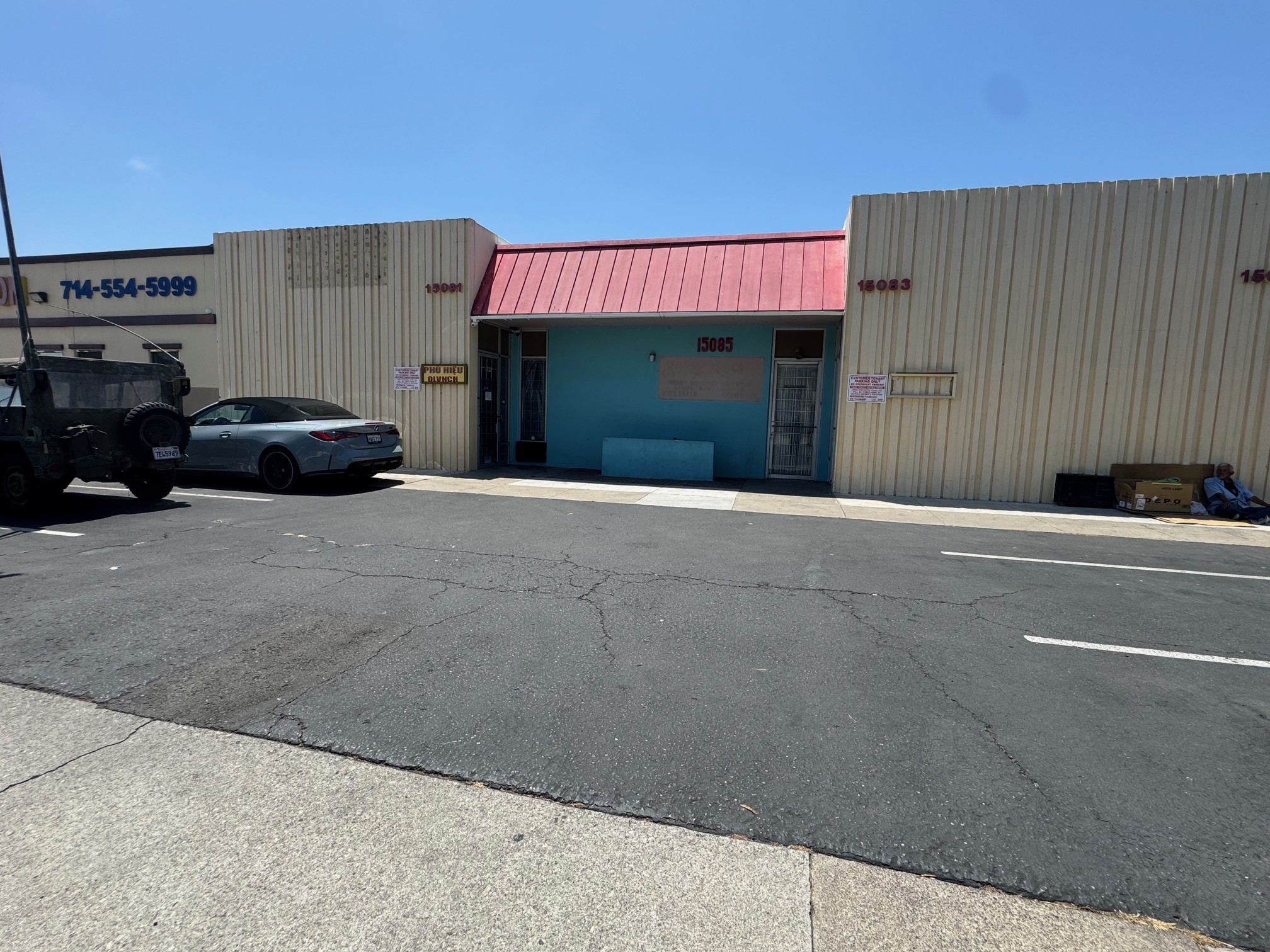 15083–15091 Weststate Street