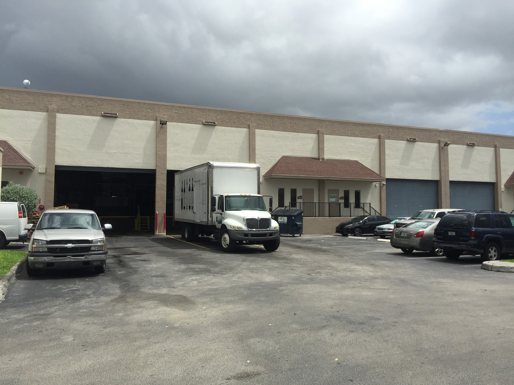 Lee & Associates South Florida's Michael Avendano Represents Tenant in 16,200 SF Warehouse Lease at PS Business Parks MICC in Doral