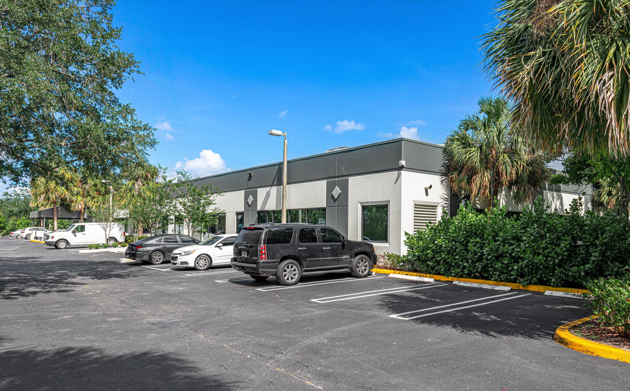 CS 2 Palm Beach Business Center"